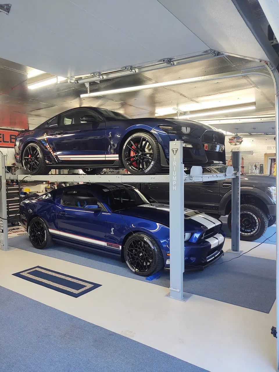 Triumph NSS-8 X1 8,000 lb (Lift Gate Delivery) 4 Post Car Lift